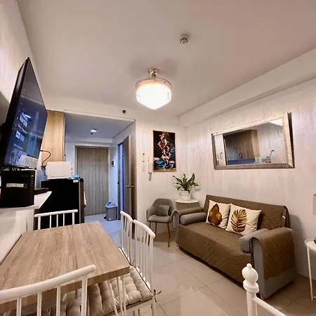 Apartments At Shore 1 Residences Moa Pasay Near Airport